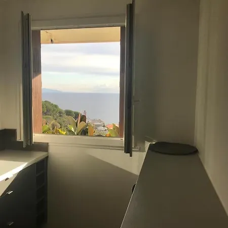 T2 Vue Bastia (Corsica)